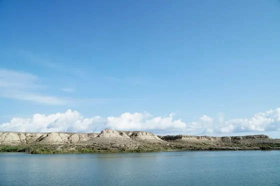 Lac salé Touz-Köl près de Kyzyl-Tuu